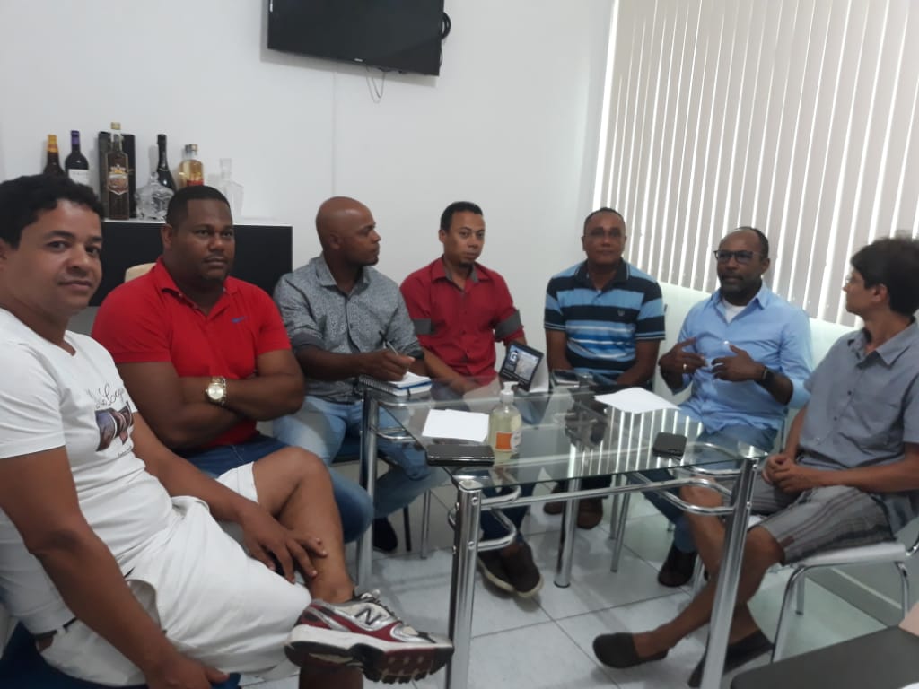 Reunião com o suplente de senador discutiu propostas para o futuro de Gongogi. (Foto: Redes Sociais)