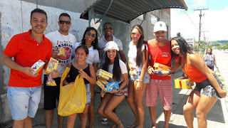 GONGOGI: Entre chocolates e sorrisos a solidariedade é concretizada pela juventude na páscoa.