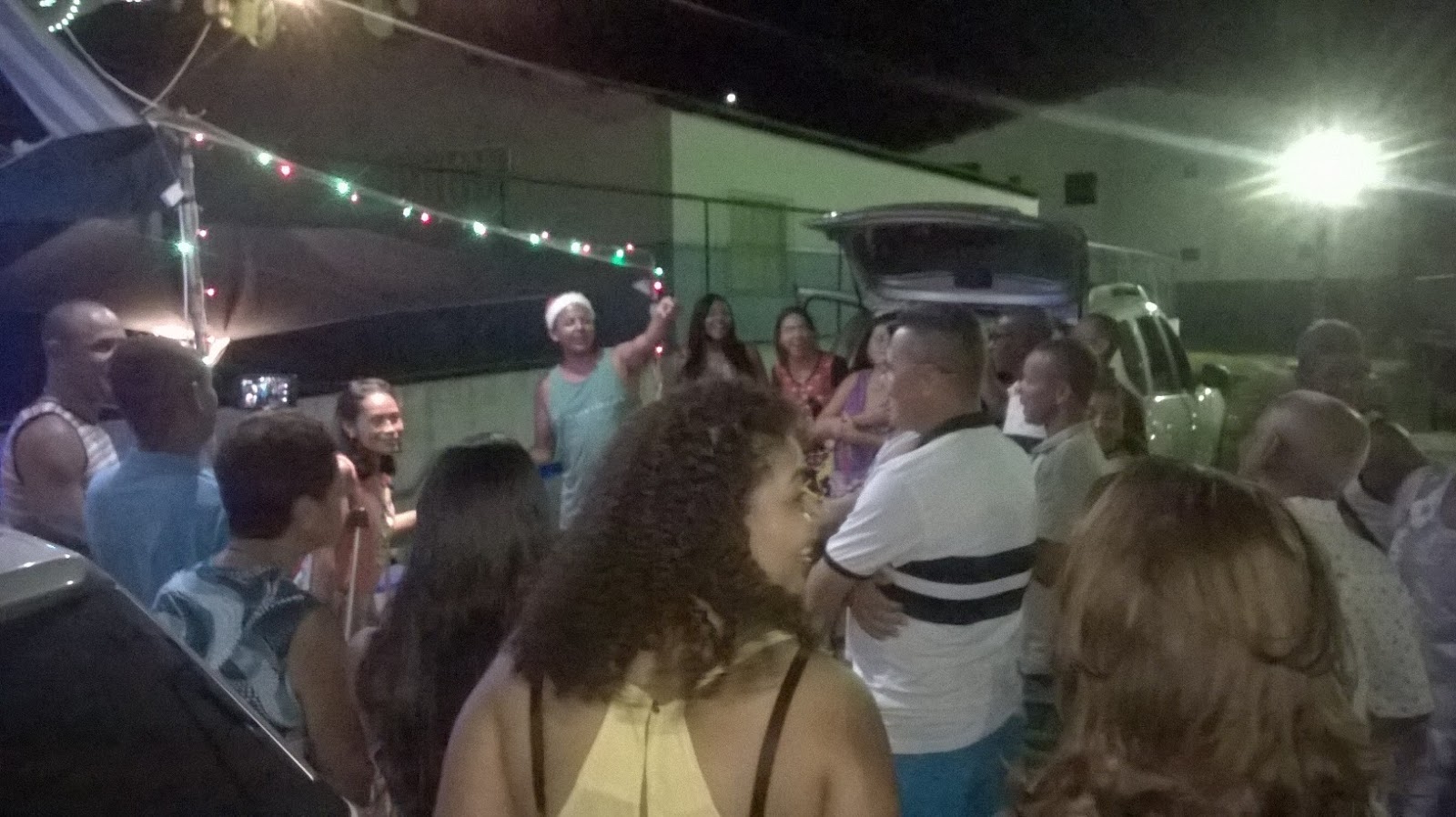 GONGOGI: Gongogiense ilumina e anima o advento do Natal.