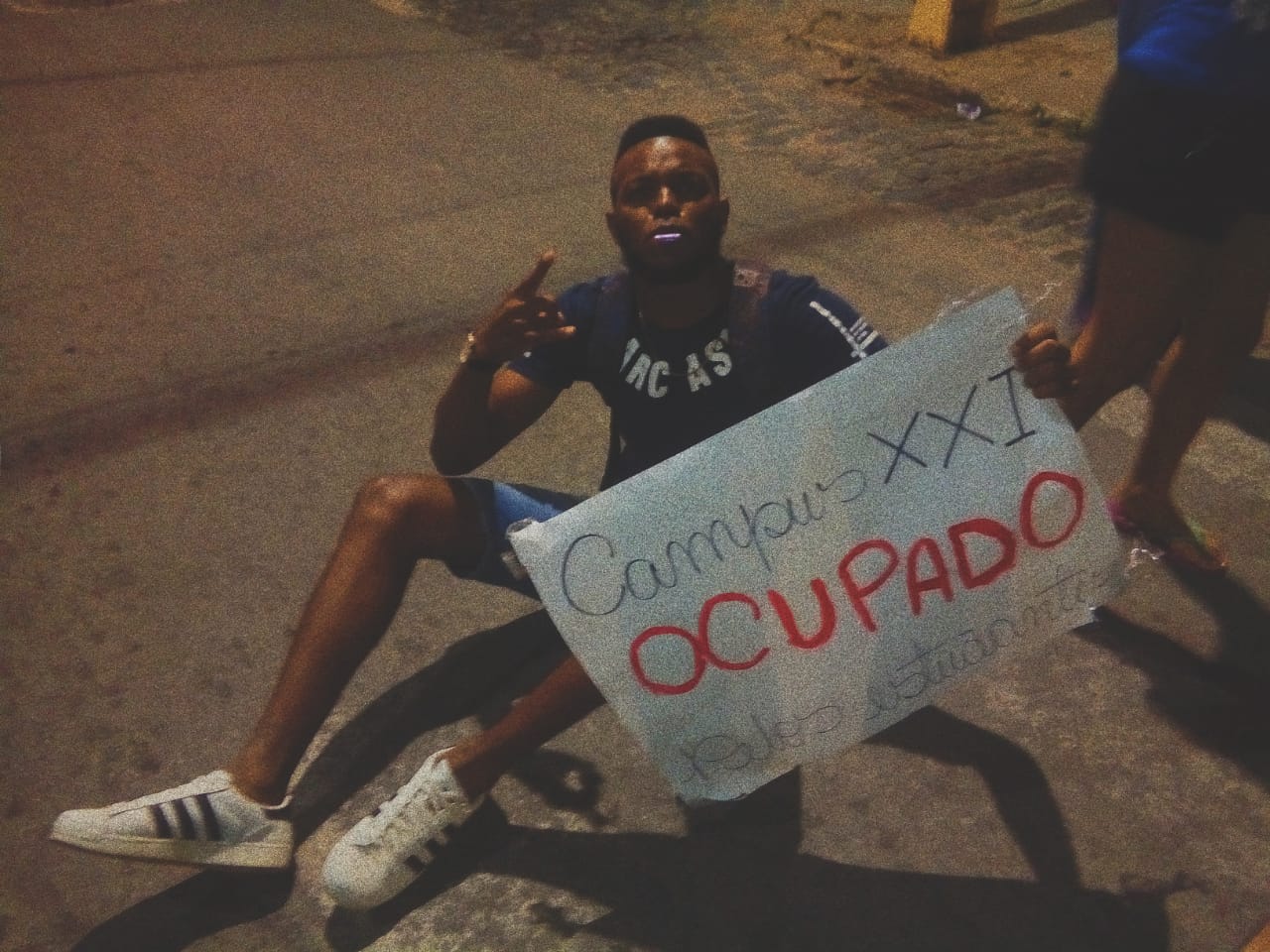 Ipiaú: Campus da UNEB é ocupado por alunos que protestam pedindo sede própria