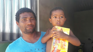 GONGOGI: Entre chocolates e sorrisos a solidariedade é concretizada pela juventude na páscoa.