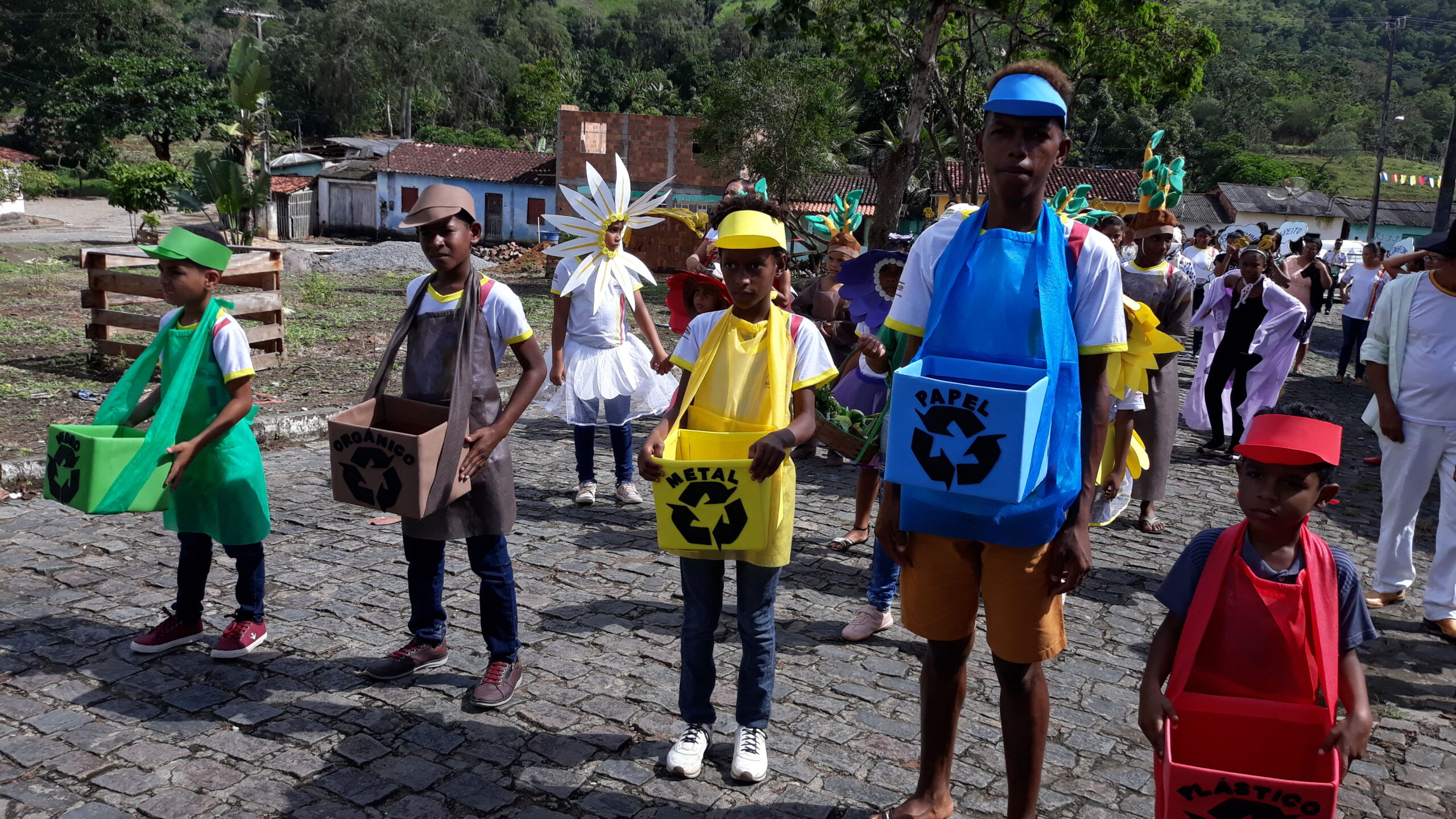 Revelando a própria história nas ruas da cidade, Nova Ibiá comemora seu tringésimo aniversário.
