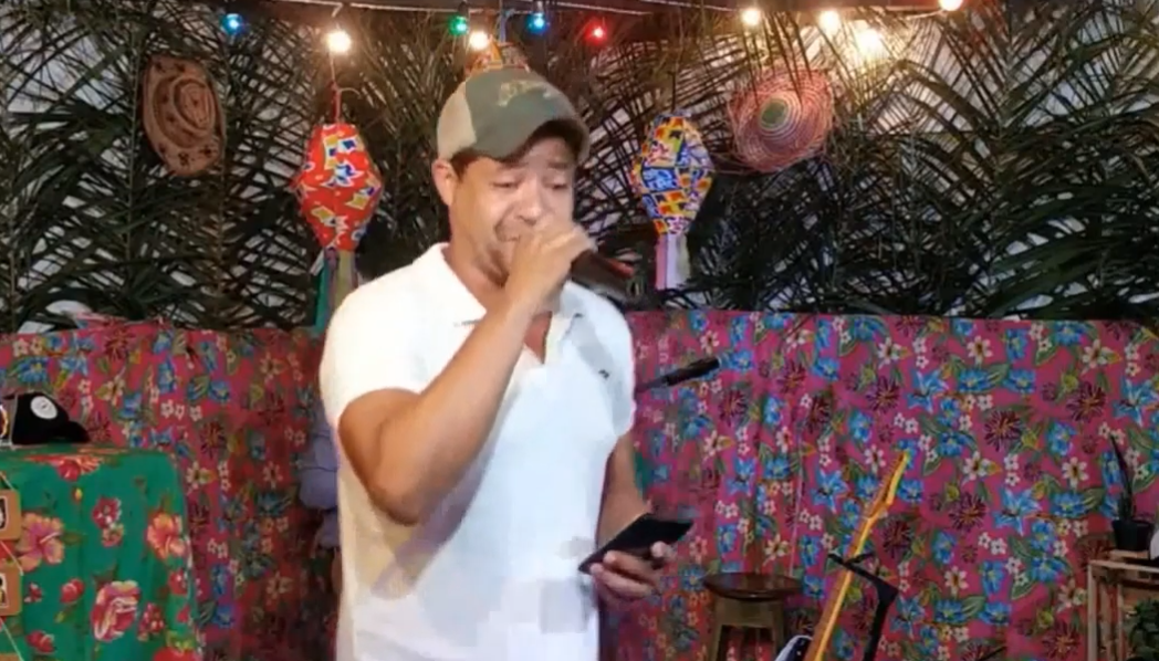 Flavio Moreno com a sua banda esquenta sua noite de sexta. (Foto: Video Youtube)