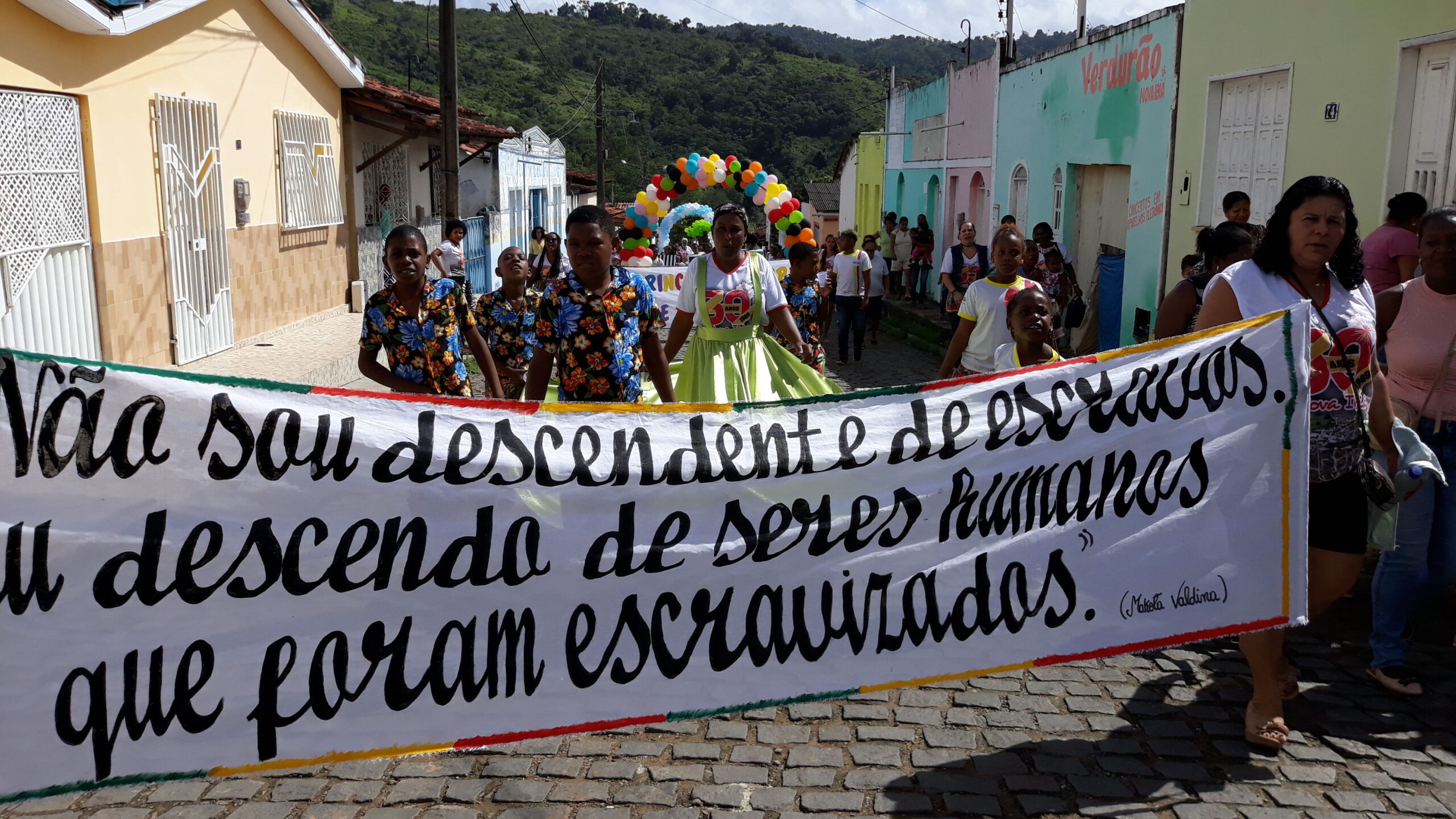 Revelando a própria história nas ruas da cidade, Nova Ibiá comemora seu tringésimo aniversário.
