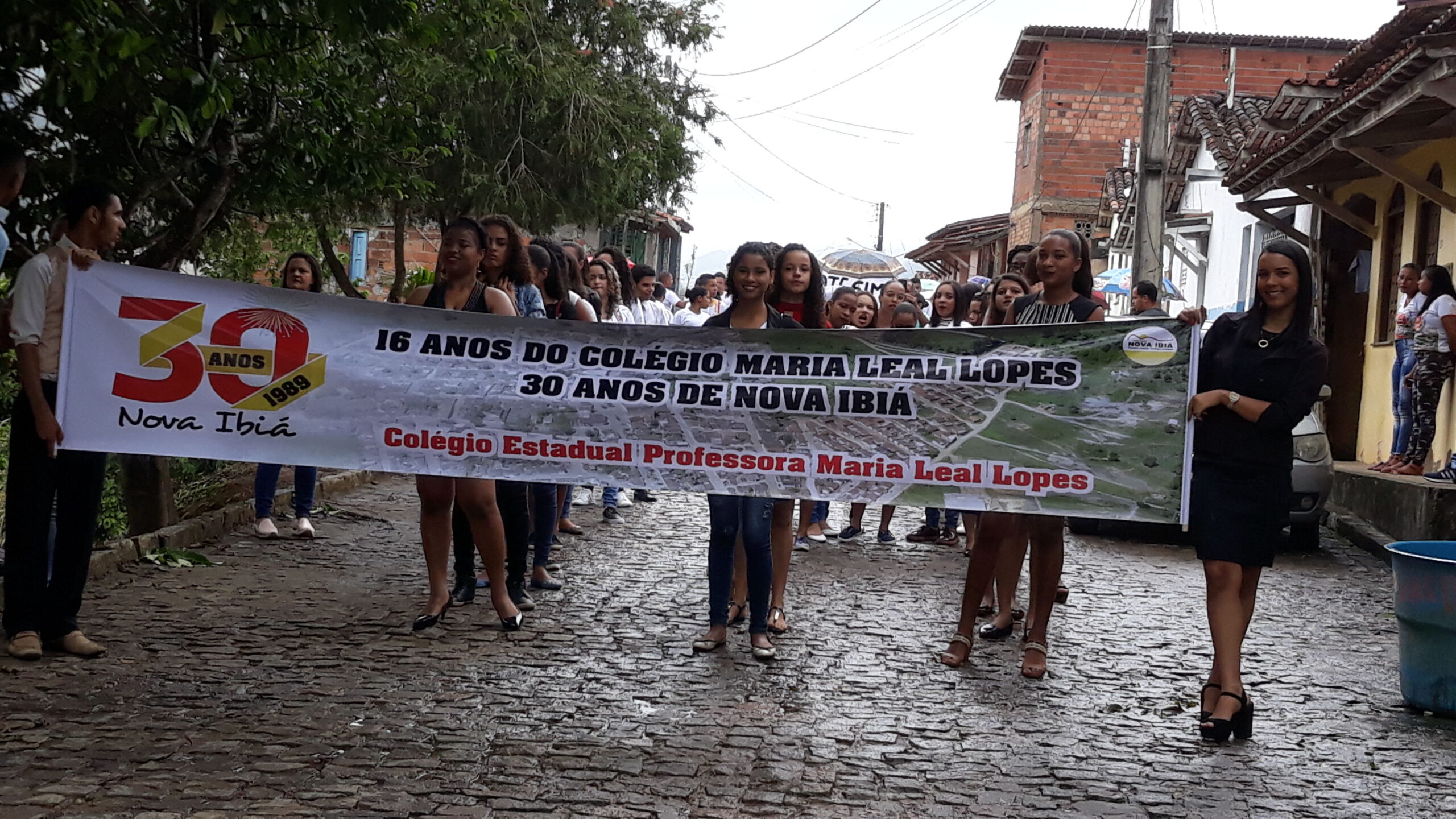 Revelando a própria história nas ruas da cidade, Nova Ibiá comemora seu tringésimo aniversário.