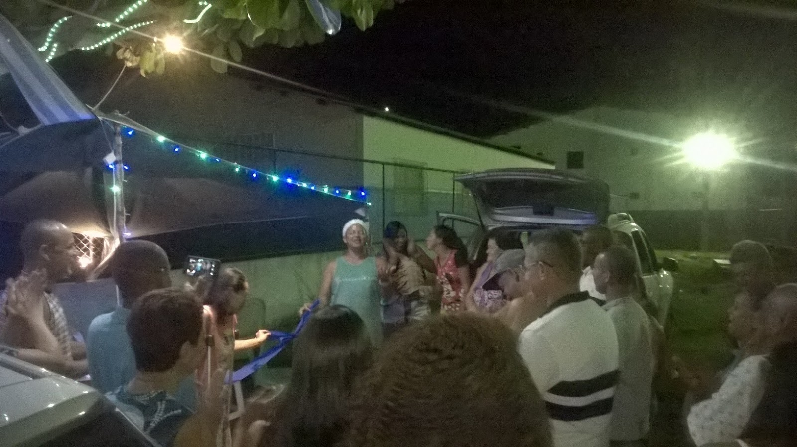 GONGOGI: Gongogiense ilumina e anima o advento do Natal.