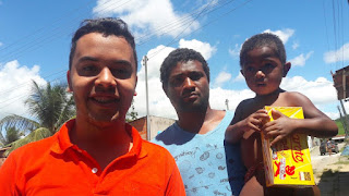 GONGOGI: Entre chocolates e sorrisos a solidariedade é concretizada pela juventude na páscoa.
