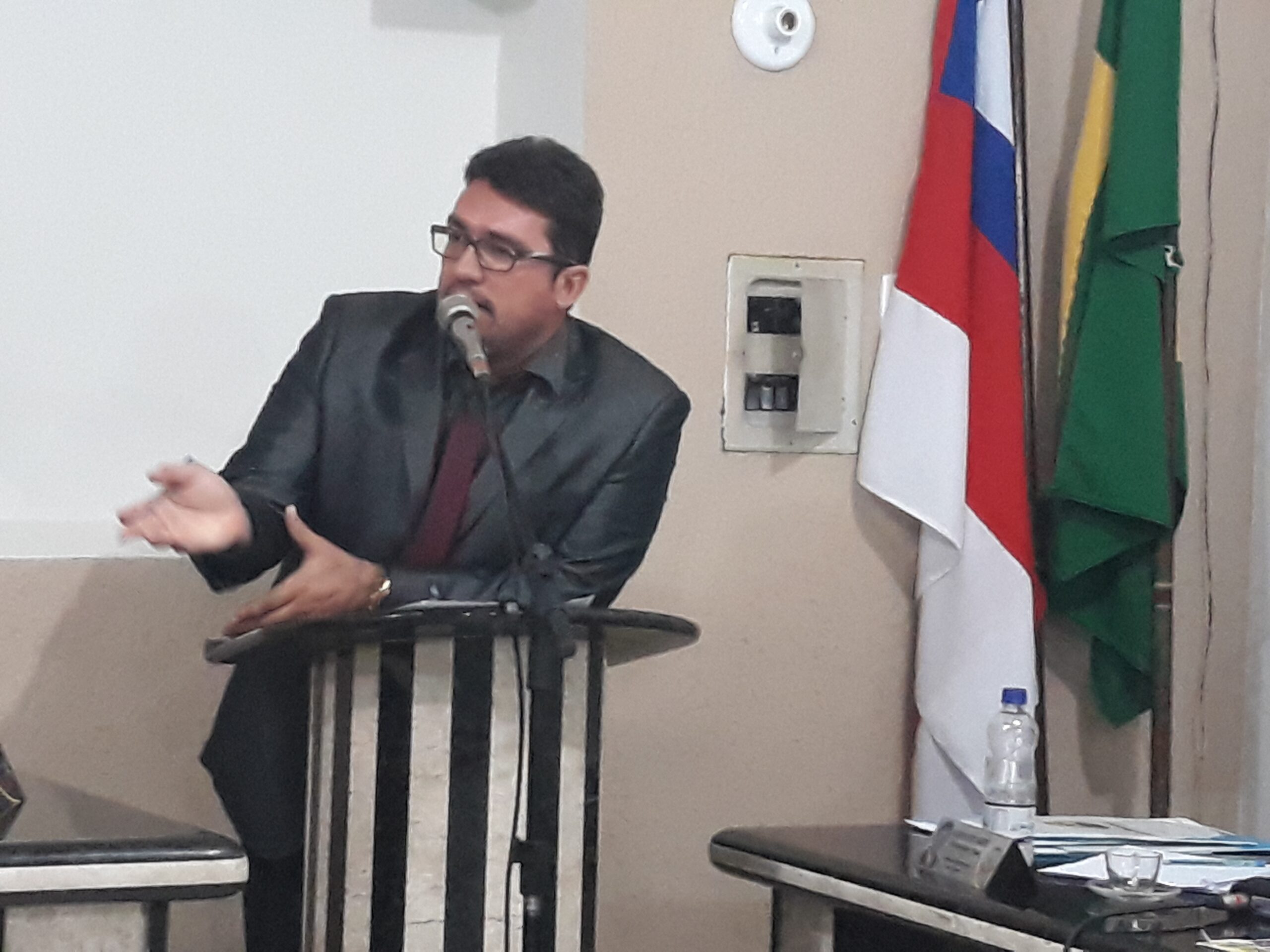 Vereador Adriano faz denuncias sérias sobre a gestão do prefeito