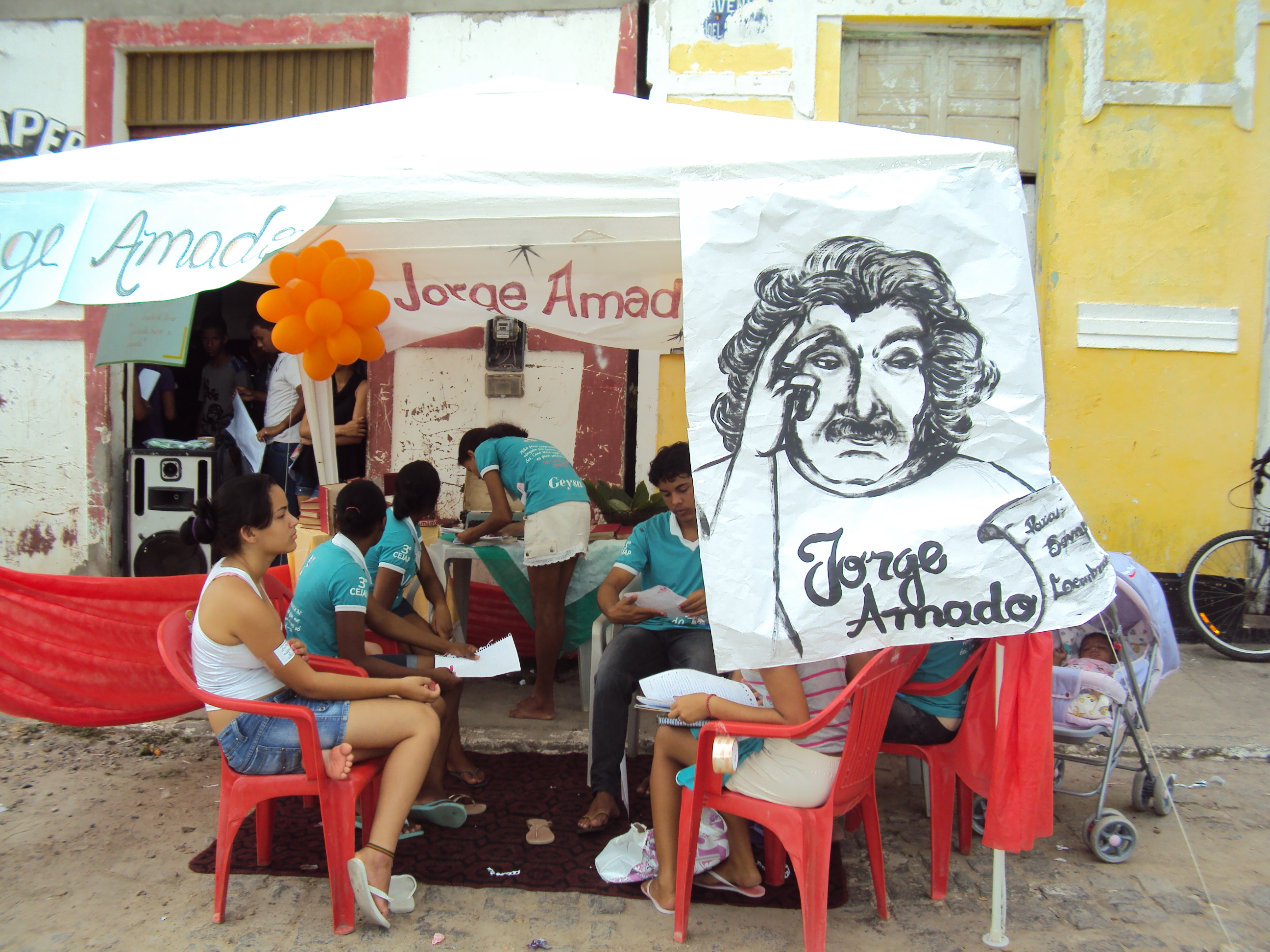 EXPOSIÇÃO LITERÁRIA É REALIZADA POR ALUNOS DO CEJAP NO PONTO DE CULTURA E DE LEITURA ACAPEB