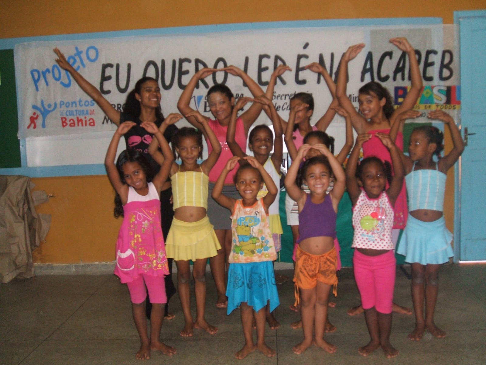 AULAS DE BALÉ NA ACAPEB É INAUGURADA COM SUCESSO
