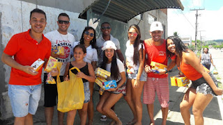 GONGOGI: Entre chocolates e sorrisos a solidariedade é concretizada pela juventude na páscoa.